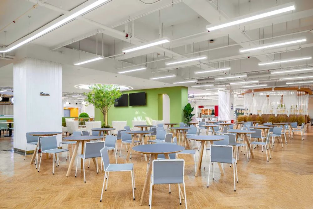 上海由由世紀(jì)廣場(chǎng)B1美食城