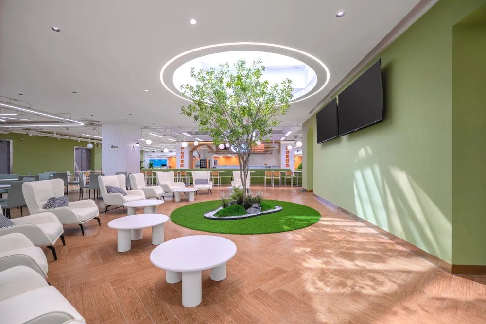 上海由由世紀(jì)廣場(chǎng)B1美食城